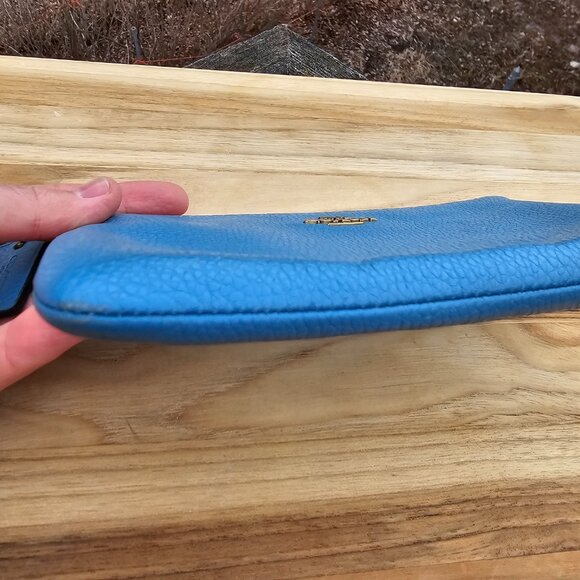 COACH Small Pouch Wallet Clutch Dusty Blue Color Pre-owned - Picture 4 of 9